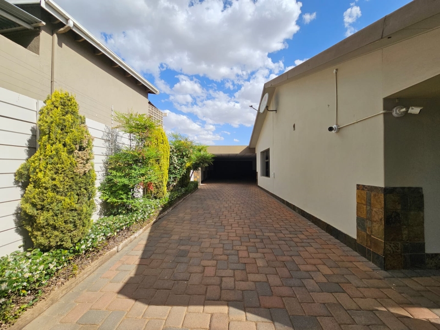 3 Bedroom Property for Sale in Jan Cillierspark Free State